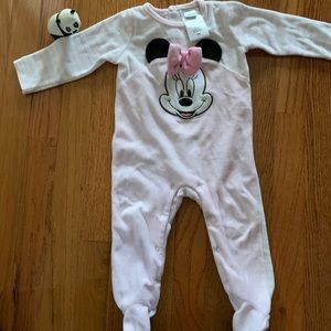 DISNEY baby Minnie Mouse super soft pink sleeper!